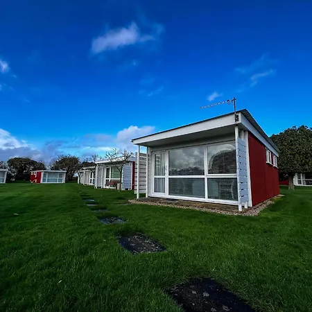 Lovely 4 Berth Chalet In The Coastal Village Of Heacham, Ref 92018Cs Exterior photo