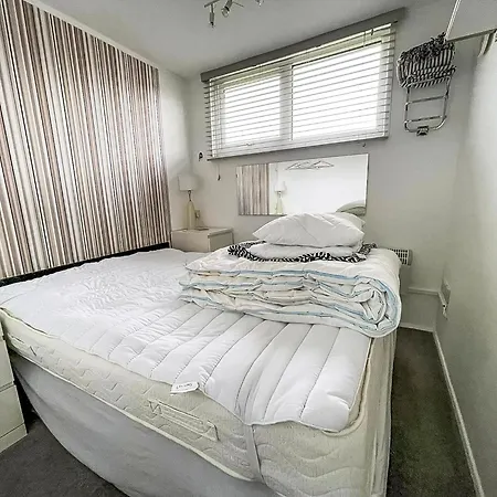 Lovely 4 Berth Chalet In The Coastal Village Of Heacham, Ref 92018Cs Exterior photo